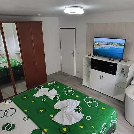 Gemuetliches Loft 150 M Von Slk Klinikum Boeckingen Appartement