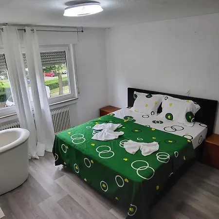 Daire Gemuetliches Loft 150 M Von Slk Klinikum Boeckingen *